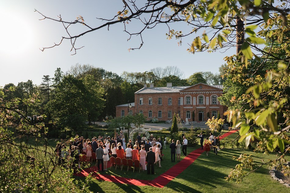 Royal Hotel Modlin Plenerowa ceremonia ślubna Fotograf