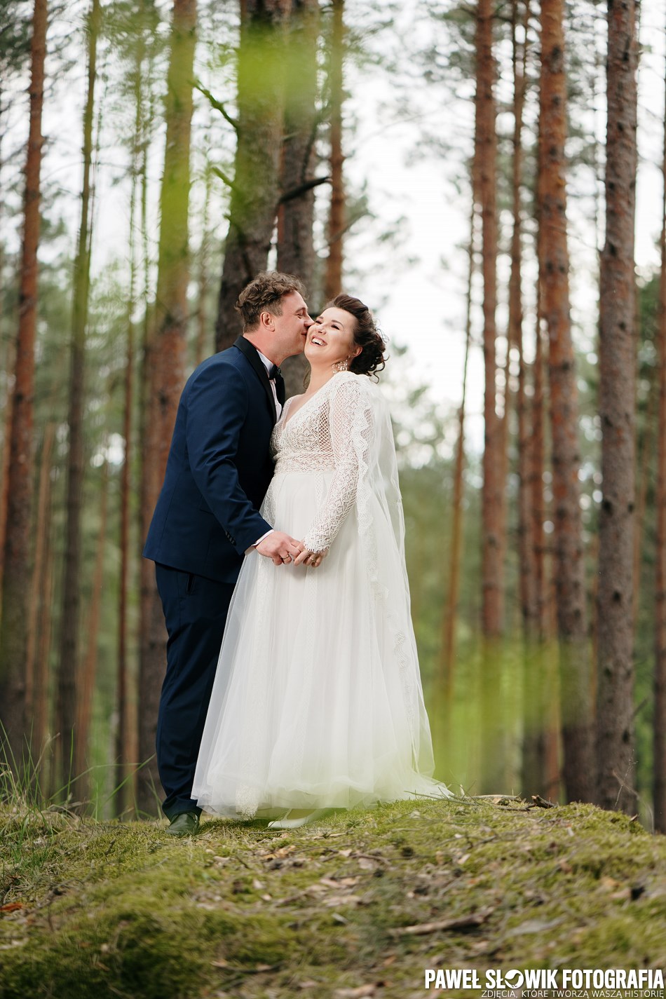 Sesja fotograficzna w lesie: sesja ślubna w lesie?