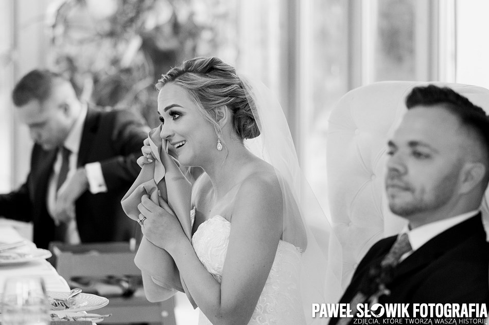 łzy wzruszenia na weselu ślubie fotograf ślubny